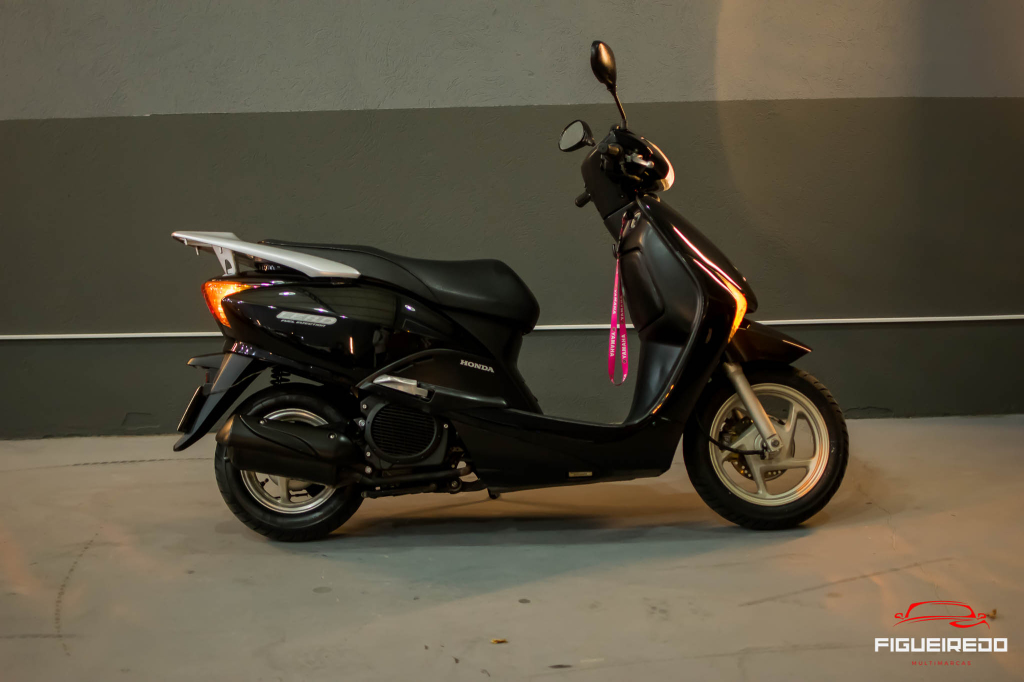 LEAD 110